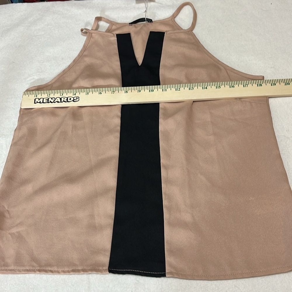 Emery Rose Sleeveless Blouse Tan Black Womens Size XS NWT - Picture 6 of 10